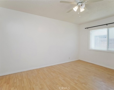 2513 E Tyler Street - Photo Thumbnail 10