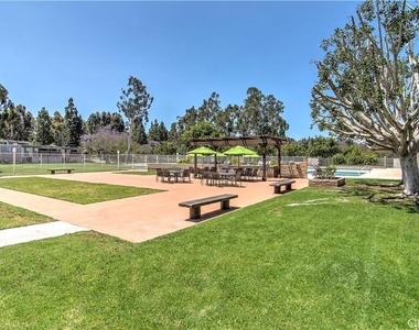 22352 Caminito Tecate - Photo Thumbnail 20
