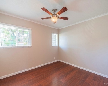 5125 W Crystal - Photo Thumbnail 23