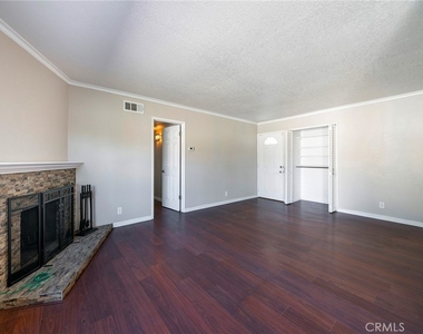 5125 W Crystal - Photo Thumbnail 10