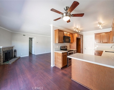 5125 W Crystal - Photo Thumbnail 9