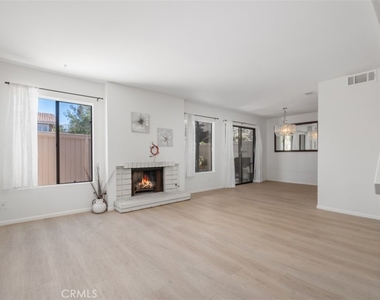 32338 Calle Linda - Photo Thumbnail 3