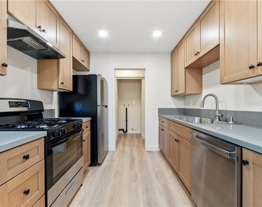 6431 Brown Circle - Photo Thumbnail 4