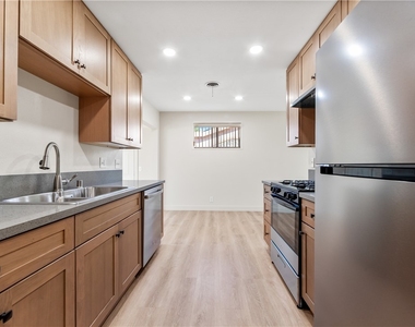 6431 Brown Circle - Photo Thumbnail 6
