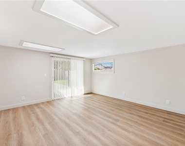 6431 Brown Circle - Photo Thumbnail 10
