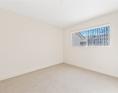 6431 Brown Circle - Photo Thumbnail 24