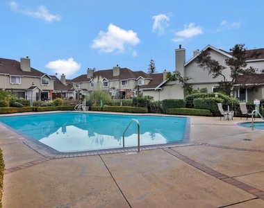 17125 Creekside Circle - Photo Thumbnail 17