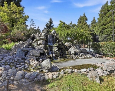 17125 Creekside Circle - Photo Thumbnail 19