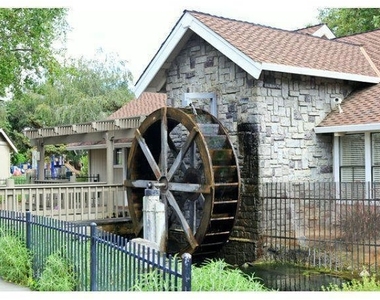 17125 Creekside Circle - Photo Thumbnail 18
