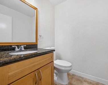 1286 Crestpoint Drive - Photo Thumbnail 13