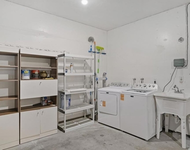 1286 Crestpoint Drive - Photo Thumbnail 29
