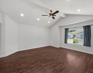 1286 Crestpoint Drive - Photo Thumbnail 21