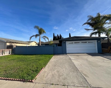 258 8th Street - Photo Thumbnail 1