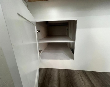 258 8th Street - Photo Thumbnail 12