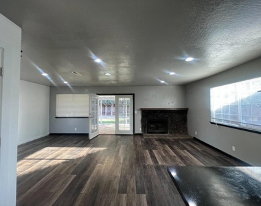 258 8th Street - Photo Thumbnail 8