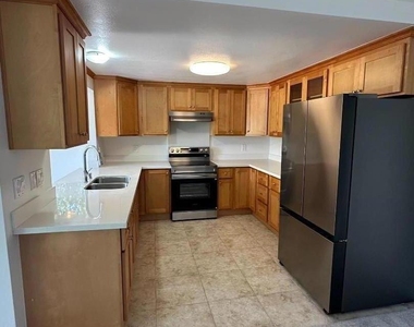 10190 Pasadana Avenue - Photo Thumbnail 1