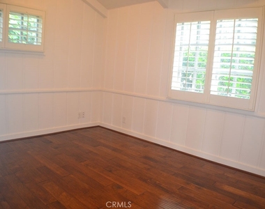 490 Diamond Street - Photo Thumbnail 13