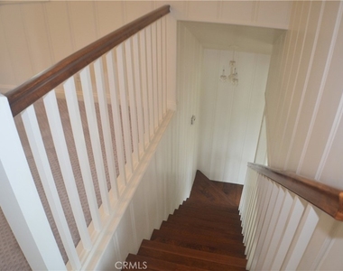 490 Diamond Street - Photo Thumbnail 8