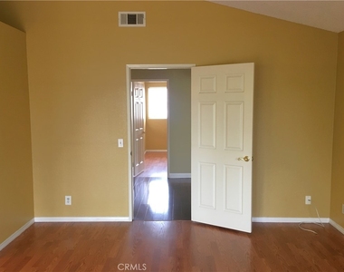 1349 Crestmont - Photo Thumbnail 15