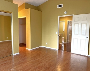 1349 Crestmont - Photo Thumbnail 18