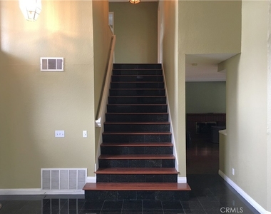 1349 Crestmont - Photo Thumbnail 8