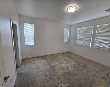 35389 Aubrey - Photo Thumbnail 5