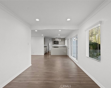 408 Spencer Street - Photo Thumbnail 5
