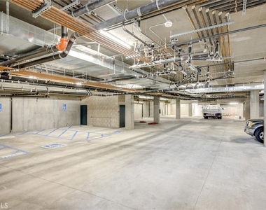 14526 Hartland Street - Photo Thumbnail 14