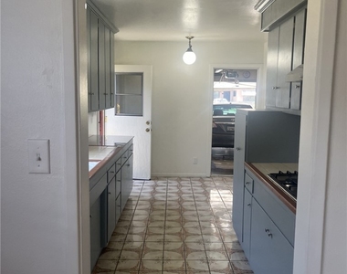 536 Sandsprings - Photo Thumbnail 13