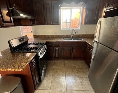 123 W 66th - Photo Thumbnail 37