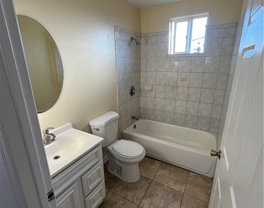 123 W 66th - Photo Thumbnail 24