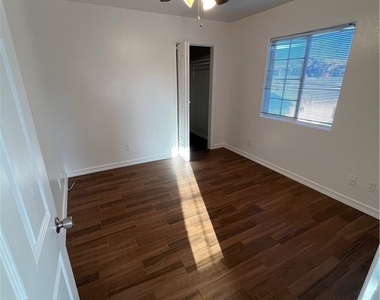 123 W 66th - Photo Thumbnail 12