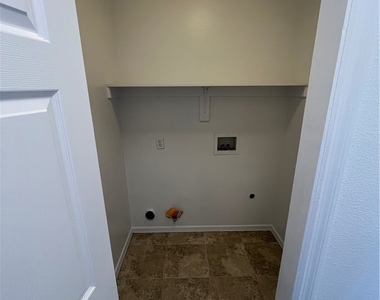 123 W 66th - Photo Thumbnail 22