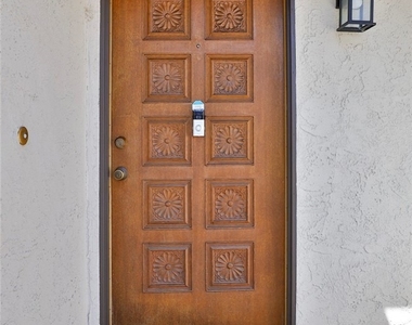 1184 Mohave Drive - Photo Thumbnail 2