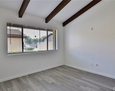 1184 Mohave Drive - Photo Thumbnail 17
