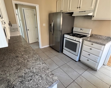 1046 S Citrus Avenue - Photo Thumbnail 63