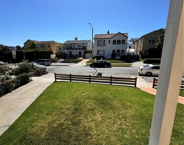 1046 S Citrus Avenue - Photo Thumbnail 53