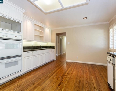 432 Stonefield Pl - Photo Thumbnail 9