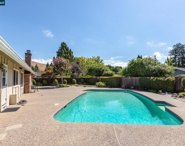 432 Stonefield Pl - Photo Thumbnail 24