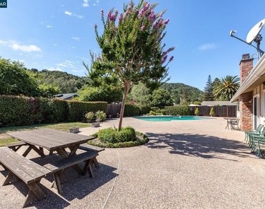 432 Stonefield Pl - Photo Thumbnail 26