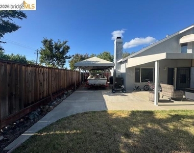 1961 Hemlock Drive - Photo Thumbnail 18