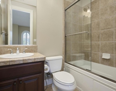 3272 Ashbourne Cir - Photo Thumbnail 24