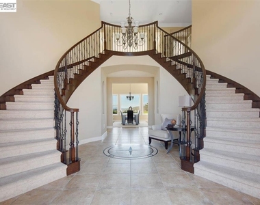 3272 Ashbourne Cir - Photo Thumbnail 5