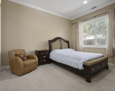 3272 Ashbourne Cir - Photo Thumbnail 25
