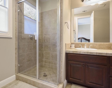 3272 Ashbourne Cir - Photo Thumbnail 23