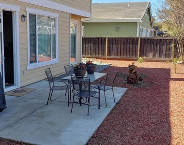 147 Trent Pl - Photo Thumbnail 22