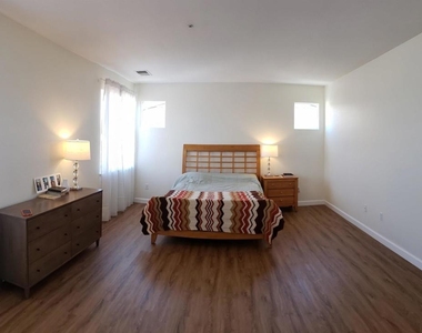 147 Trent Pl - Photo Thumbnail 16