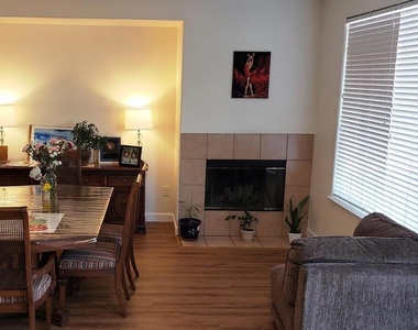 147 Trent Pl - Photo Thumbnail 7