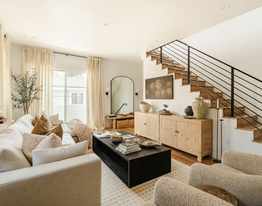 4460 Maplewood Avenue - Photo Thumbnail 5