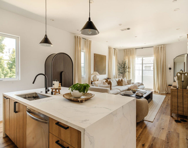4460 Maplewood Avenue - Photo Thumbnail 1